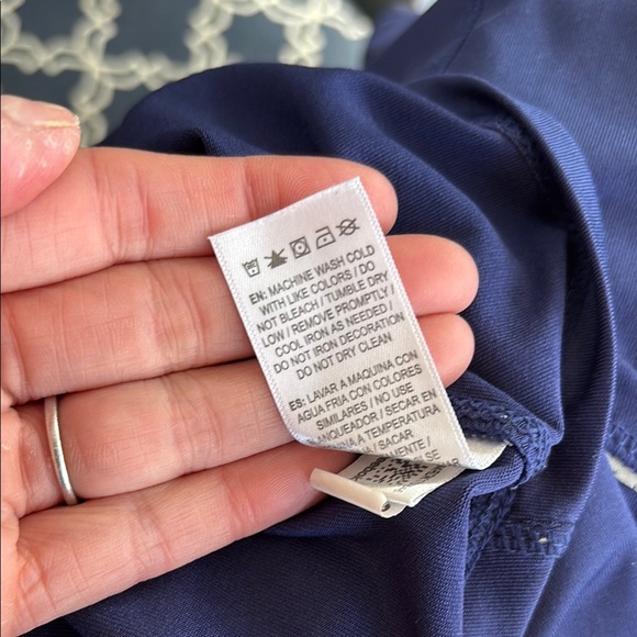 Reebok Women's Large Navy Blue Drawstring Cowl Neck Lightweight Running Pullover - Picture 13 of 13